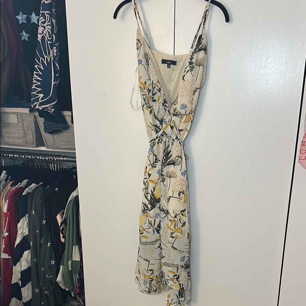 Lulu's Cream Floral Wrap Midi Dress